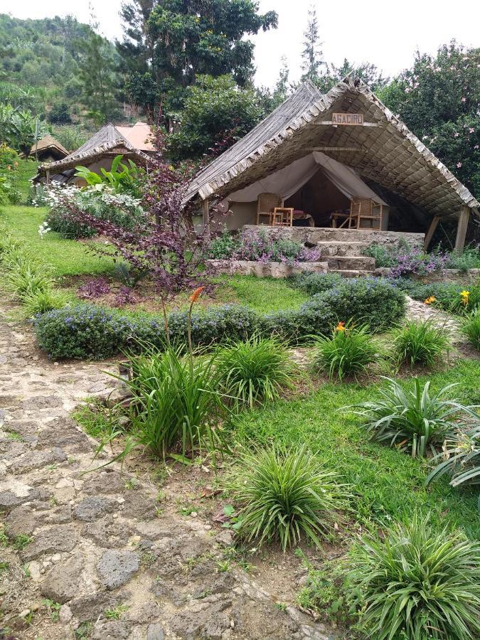 Inzu Lodge جيسايني المظهر الخارجي الصورة