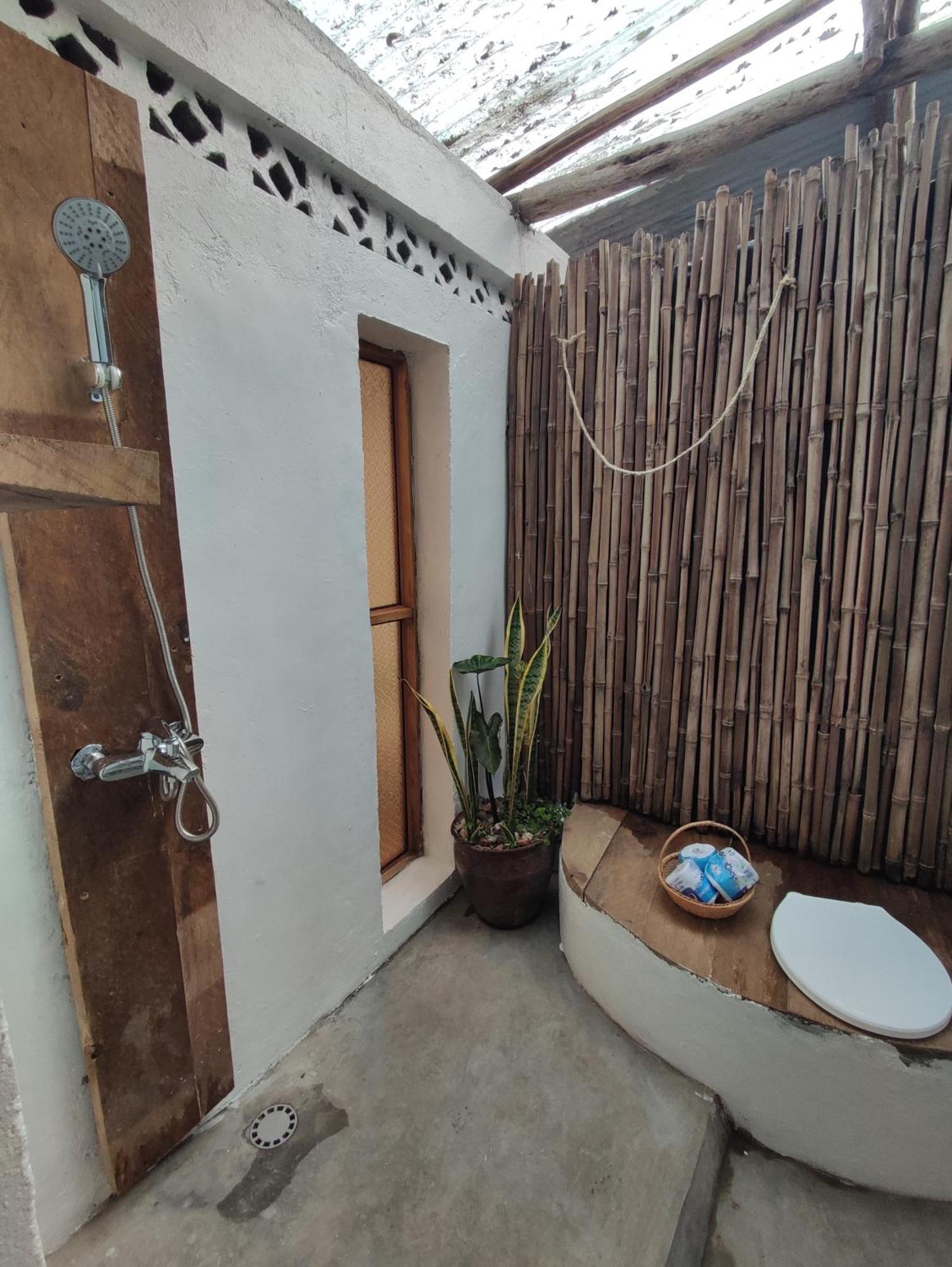 Inzu Lodge جيسايني المظهر الخارجي الصورة