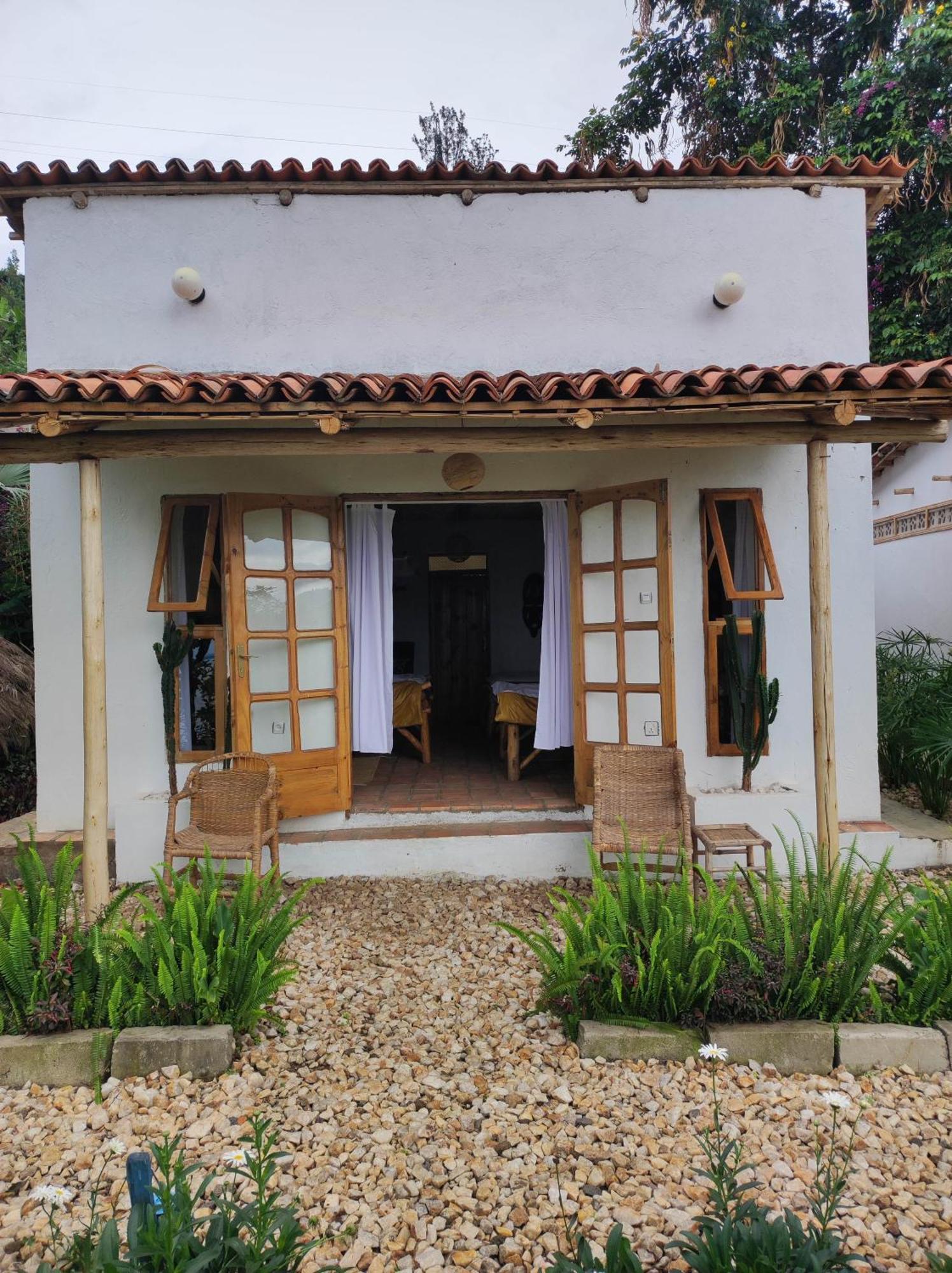 Inzu Lodge جيسايني المظهر الخارجي الصورة