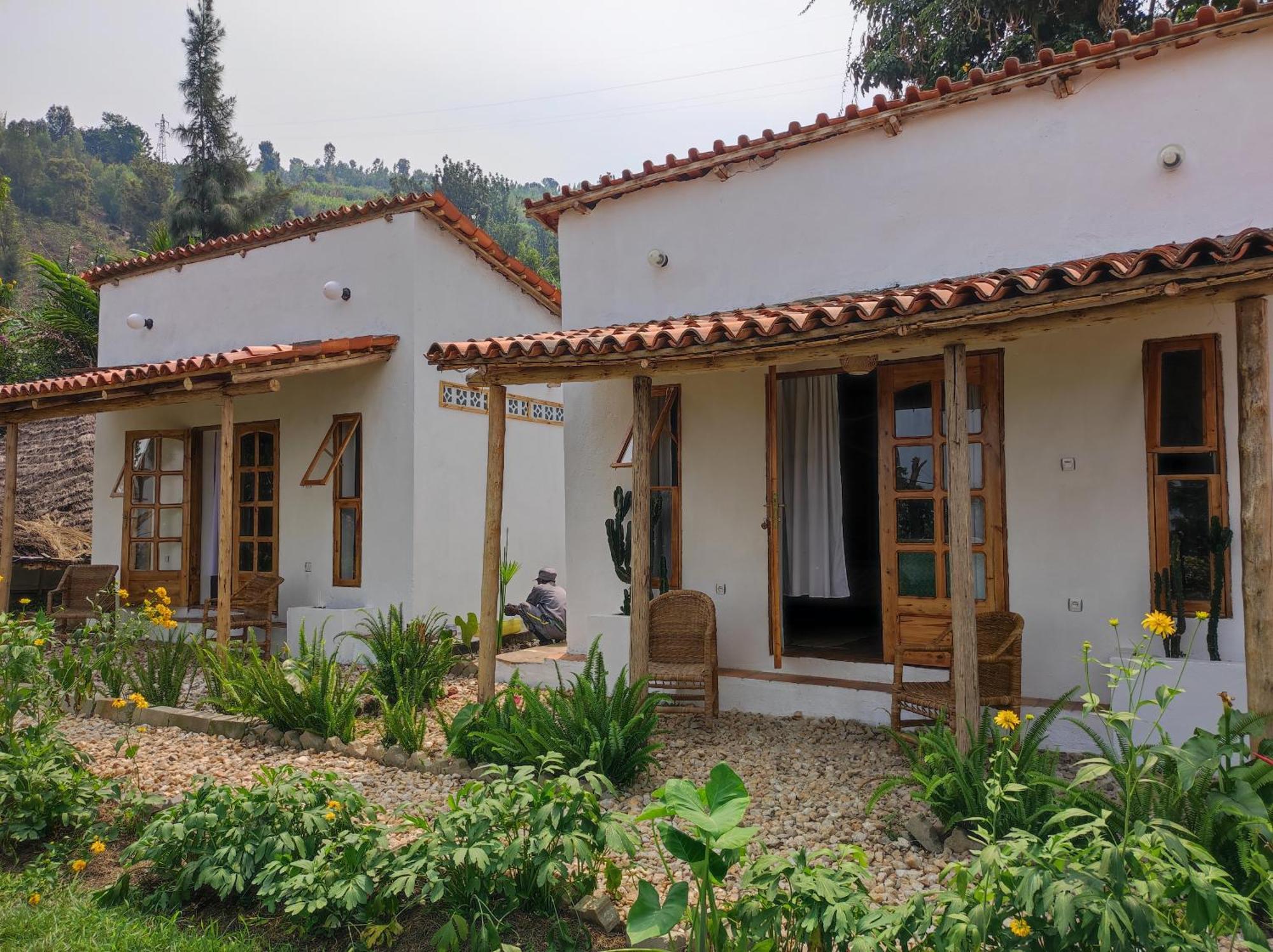 Inzu Lodge جيسايني المظهر الخارجي الصورة